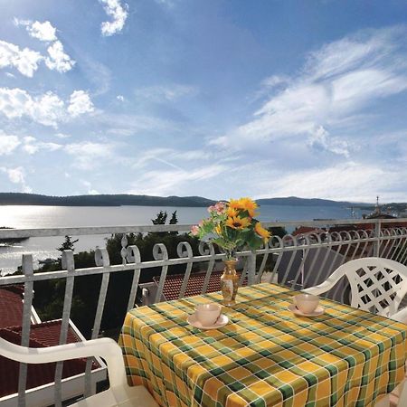 Amazing Apartment In Trogir With Kitchen Zewnętrze zdjęcie