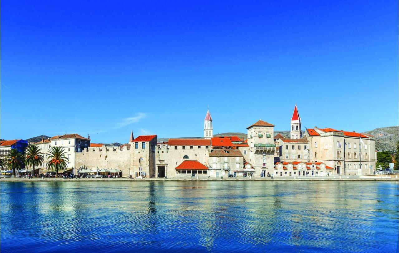 Amazing Apartment In Trogir With Kitchen Zewnętrze zdjęcie