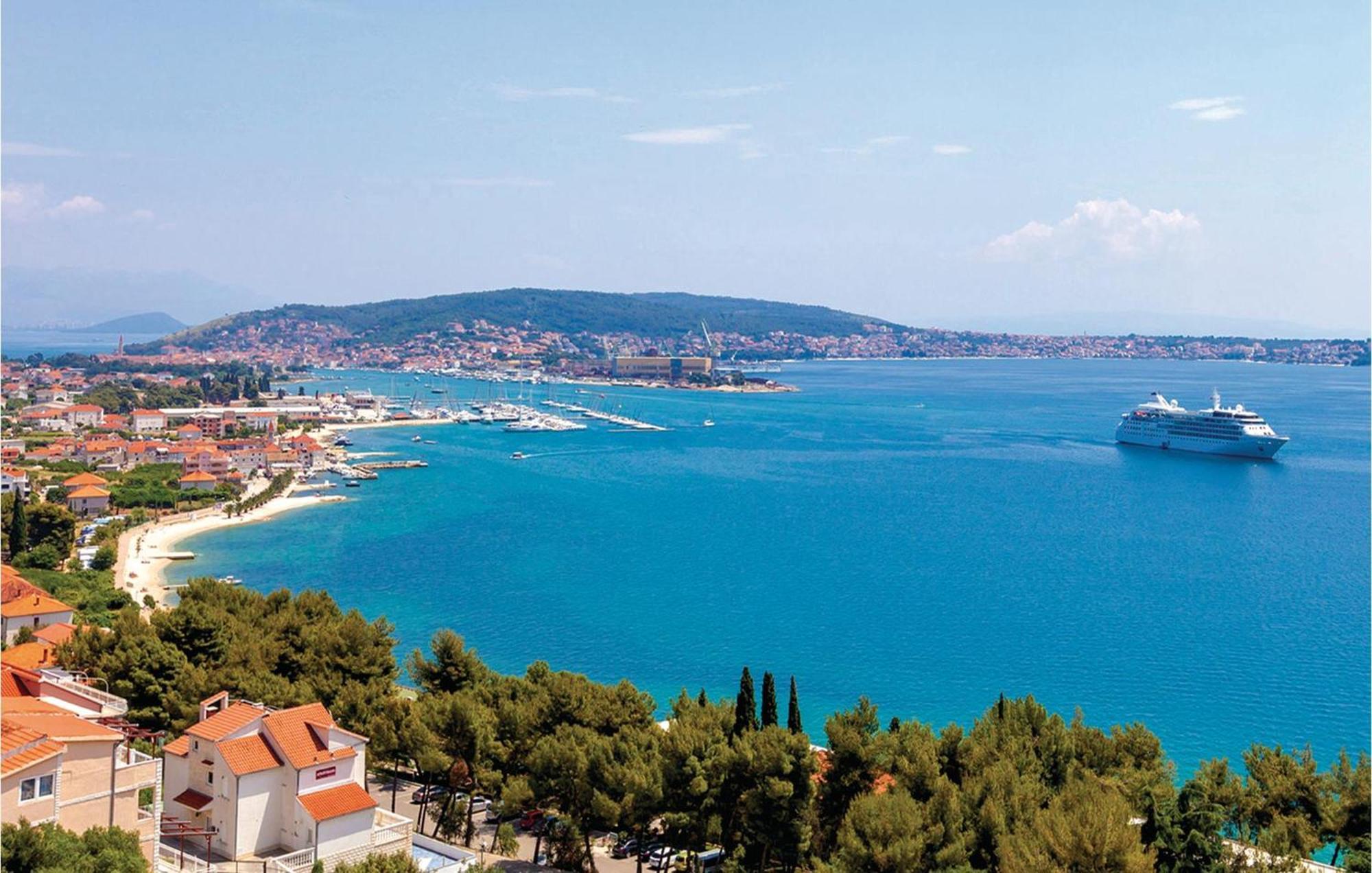 Amazing Apartment In Trogir With Kitchen Zewnętrze zdjęcie